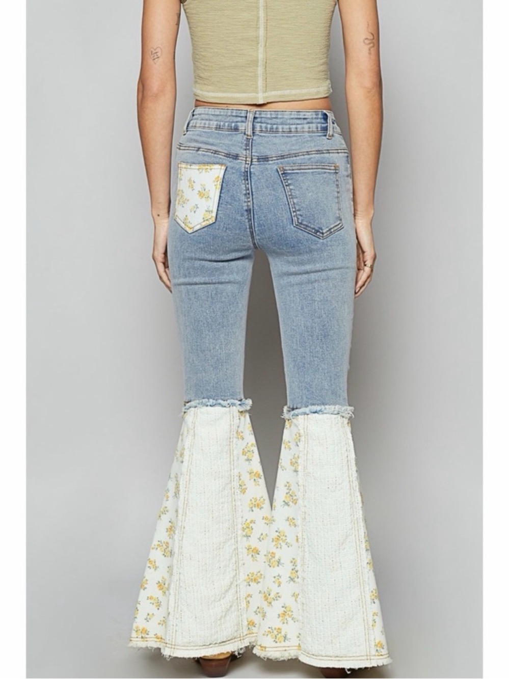 POL Two-Tone Floral Patch Flare Jeans - Light Blue and White! L/12/30 - Picture 3 of 5